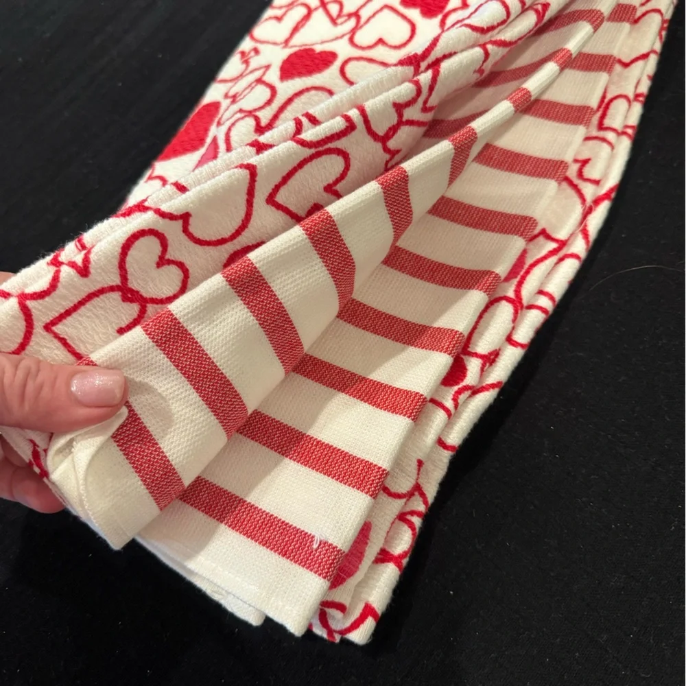 Kate Spade trio of towels -2 Red Heart Pattern 1 red stripes❤️fun 4 kitchen/bath